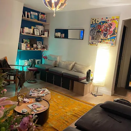 Apartment Design In The Heart Of Paris