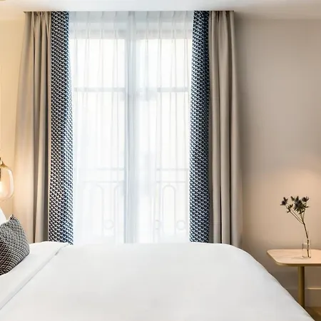 Renaissance Vendome 5*