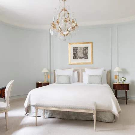 Le Bristol - An Oetker Collection Hotel Paris