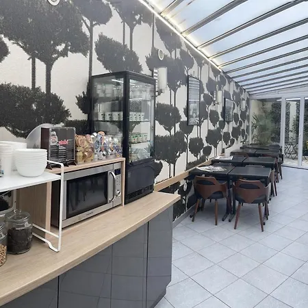 Hipotel Lilas Gambetta Hotel