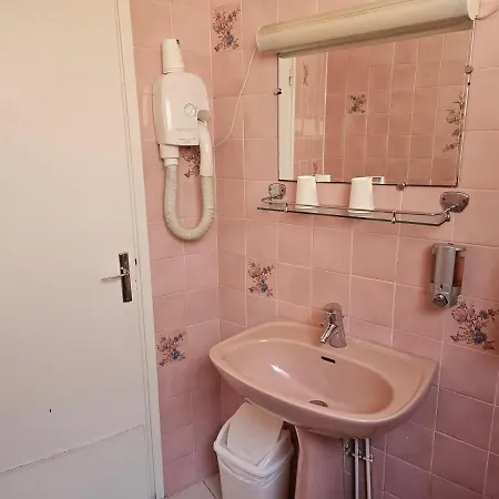 فندق بيلفو إي دو شاريوت دور 2*