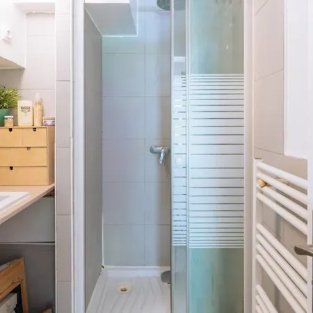 Apartment Charming Studio For 2 Paris