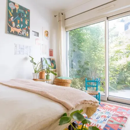 Apartment Charming Studio For 2