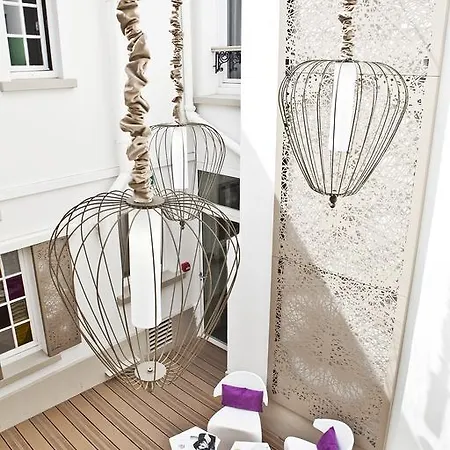 Otel Eiffel Segur