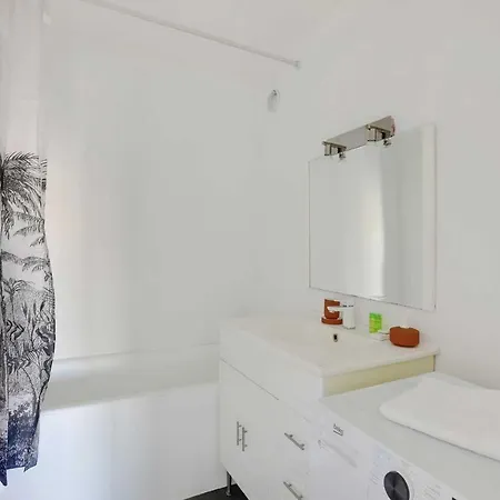 Charming T2 Refurbished Flanders Crimee Apartment *