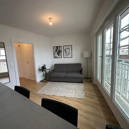 Appartement Tour Eiffel Motte Picquet Fremicourt *