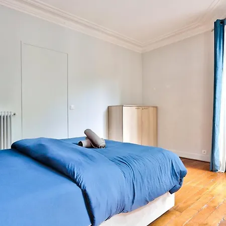 Quartier Parc Monceau Apartamento