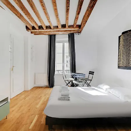 Cosy In The Heart Of *