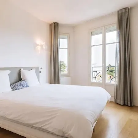 Central&spacious 2bd For 4 In Champs Elysees 巴黎