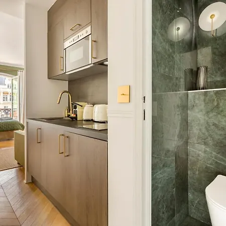Apartment Sunny Balcony - Near Place Vendome Paris