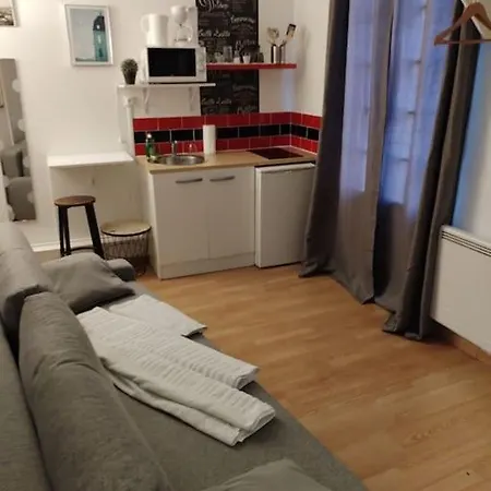Rue De La Sante Апартаменты Париж