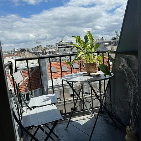 Apartment Studio Entierement Renove Place De La Bastille Paris