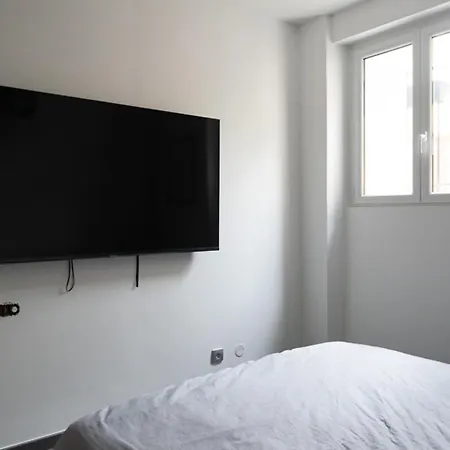 Appartement Spacious And Comfortable In 17th