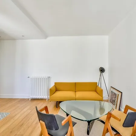 Sober For 2 People - 12e Paris