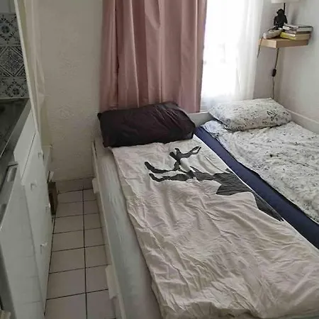 Cute Marais Private For 2