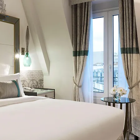 Hilton Opera 4* París