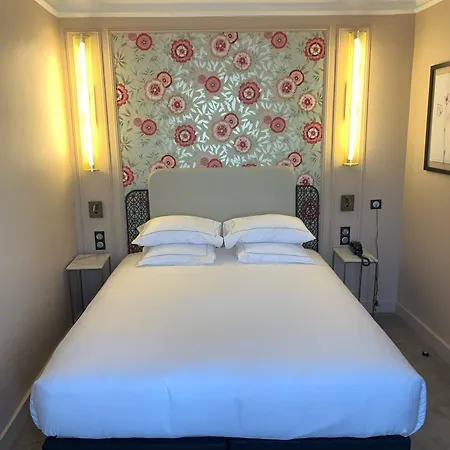 Elsa, Hotel 4*