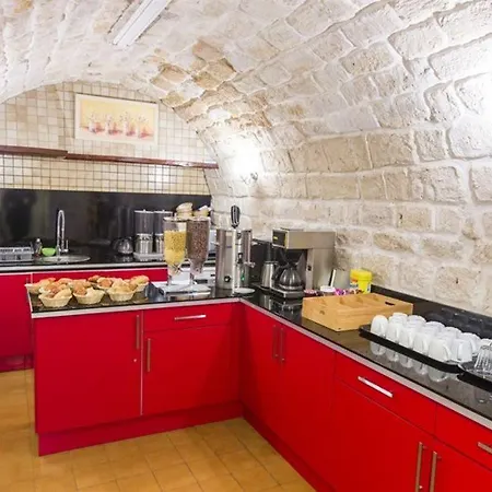 Hipotel Pere-lachaise Republique Szálloda Párizs