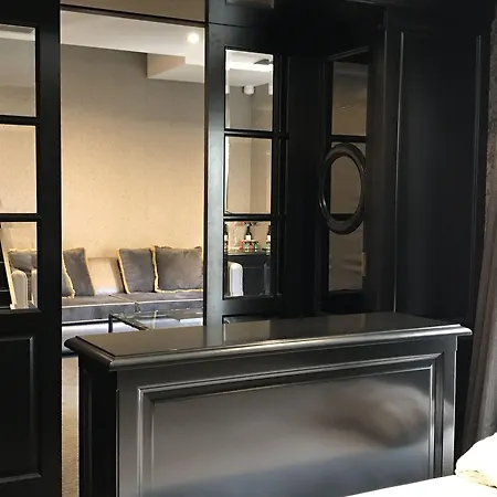 Hotel George Washington Paris