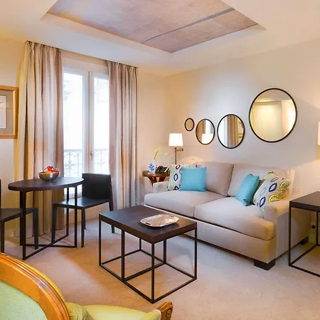 Balmoral Champs Elysees Hotel 4*