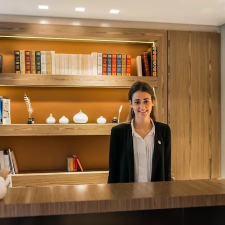 Hotel Le Tourville By Inwood Parigi