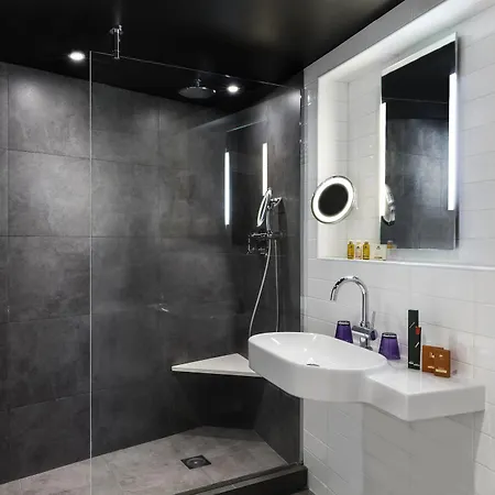 Louvre Saint-honoré 4*