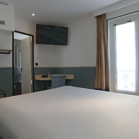 Appia La Fayette Hotel 3*