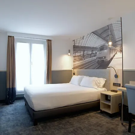 Hotel Appia La Fayette Paris