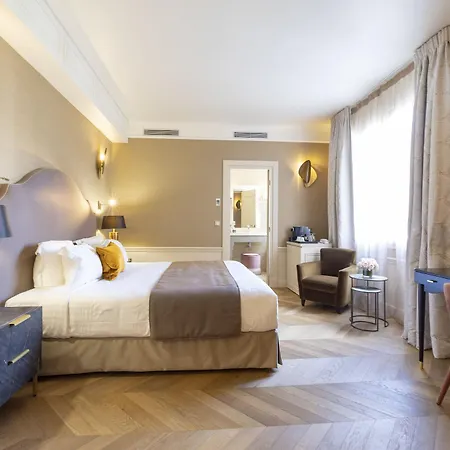 Hotel Foch Paris
