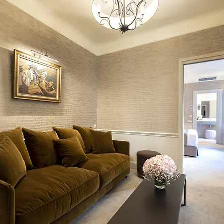 Foch Hotel Paris