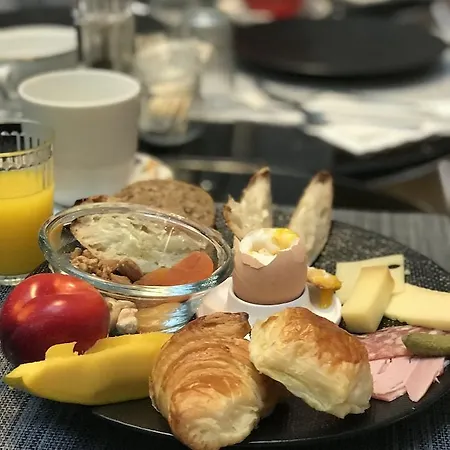 Otel Le Basile Paris