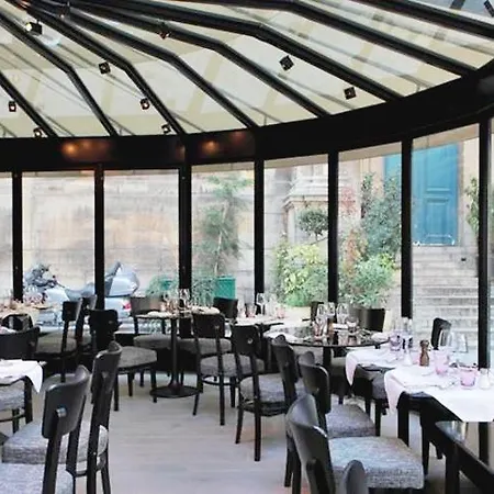 Lumen Louvre 4*