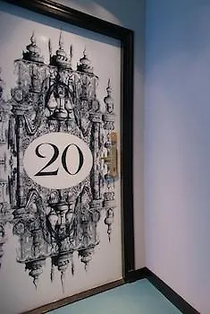 Du Continent Hotel Paris