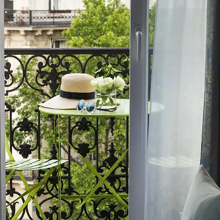 Ξενοδοχείο Plaza Elysees 4*