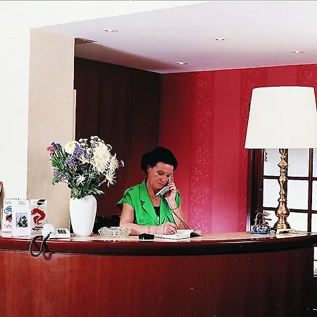 Hotel Delambre 3*