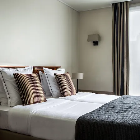 Hotel Aiglon 4*