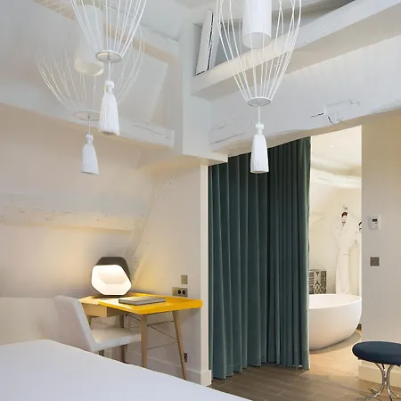 Dupond-smith 5* Paris