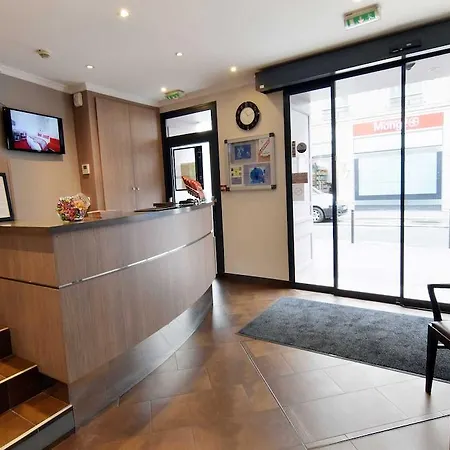 Hotel Saphir Grenelle 3*