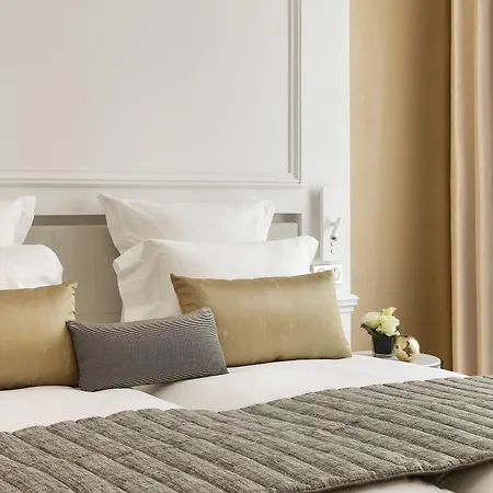 La Clef Champs-élysées By The Crest Collection Hotel Paris