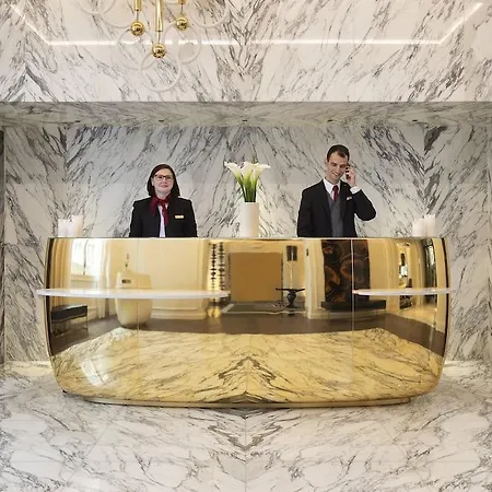 La Clef Champs-élysées By The Crest Collection 5* Paris