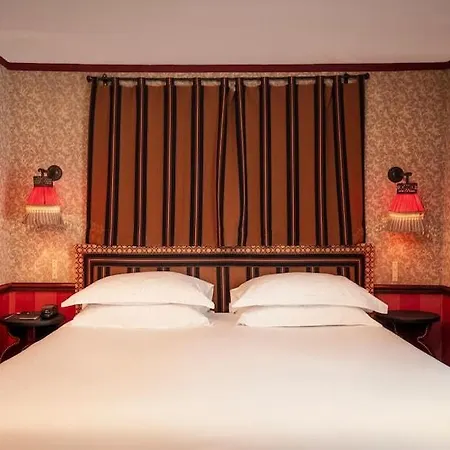 Du Bourg Tibourg Hotel 4*