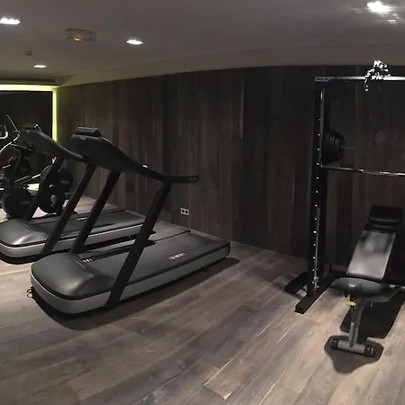 Hotell Adele & Jules 4*
