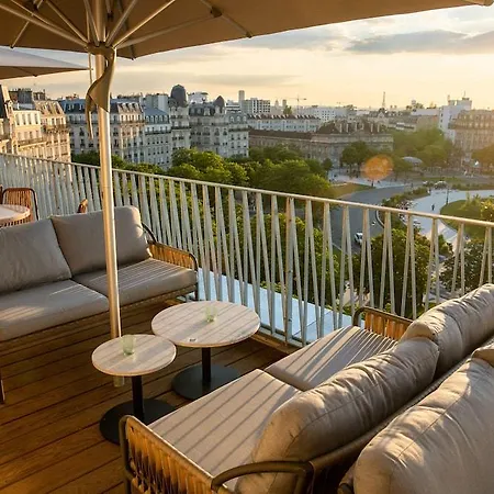 The People - Belleville Iex Les Piaulesi Auberge de jeunesse Paris