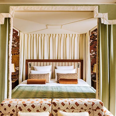 Saint Hotel Paris