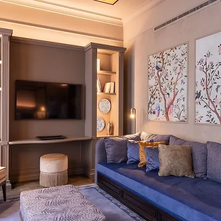 De Montesquieu Hotel 5*
