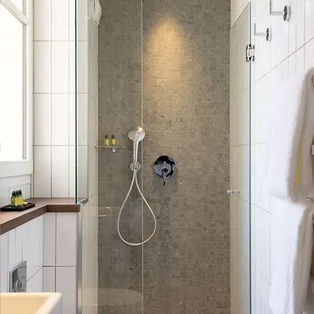Moderniste 4* Paris