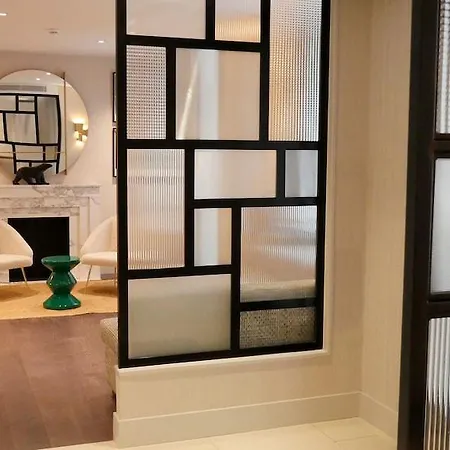 Hotel Moderniste 4*