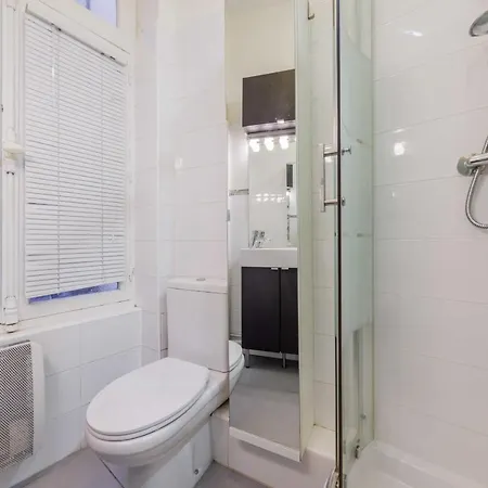 Appartement Cozy Studio In The Heart Of - Odeonluxembourg