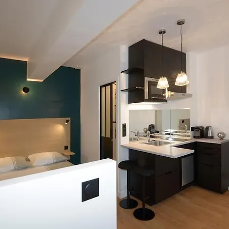Fully Equiped Flat With Air Conditioning 公寓
