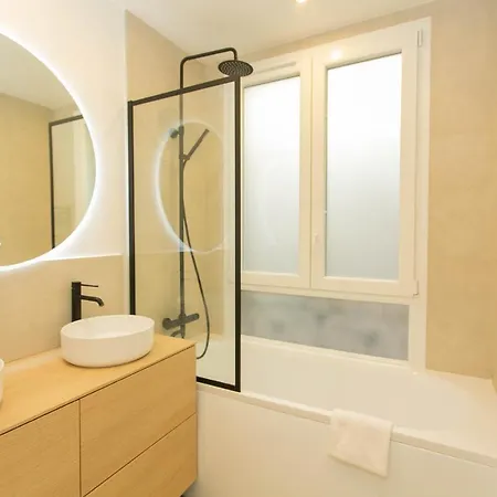 St Lazare & Madeleine - Apartamento París